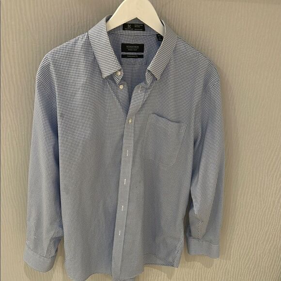 Nordstrom’s Men's Blue Checkered Shirt. Traditional fit - Picture 1 of 7